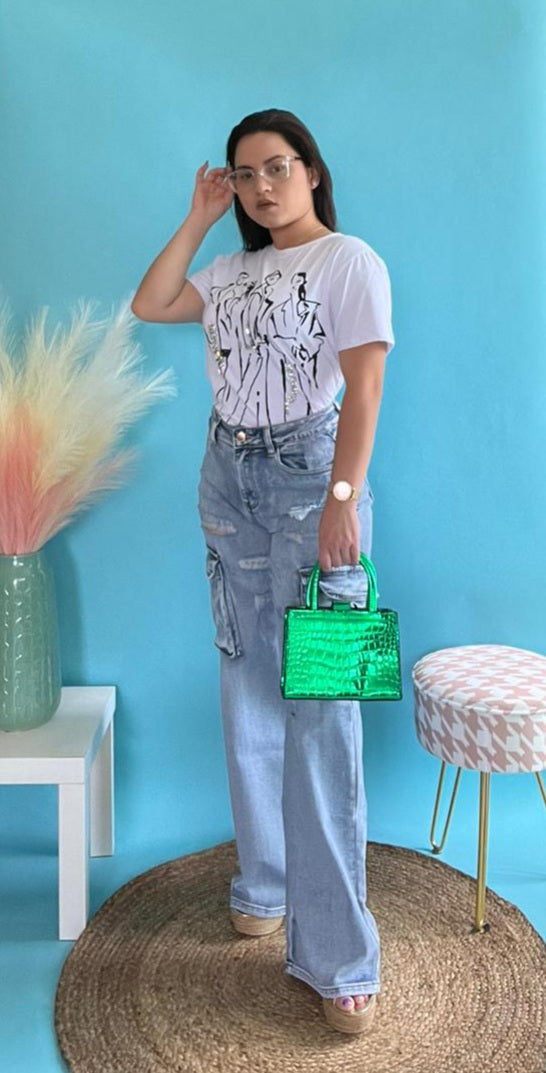 Nina Silhoutte Figure T-Shirt