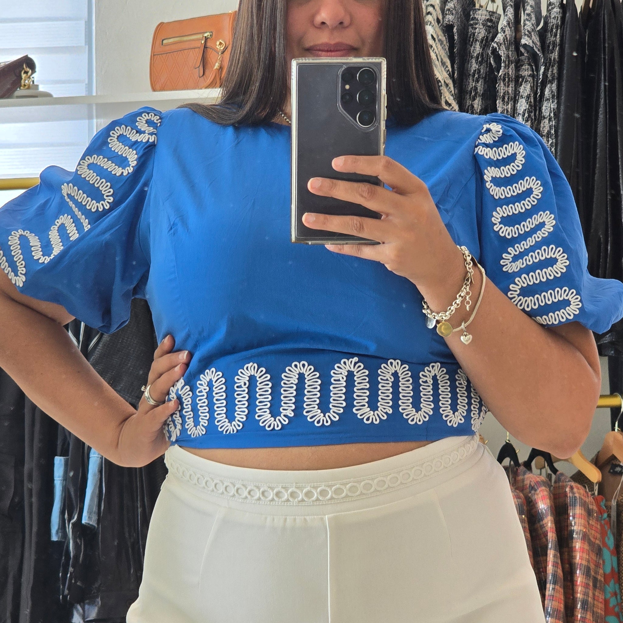 Anara Short