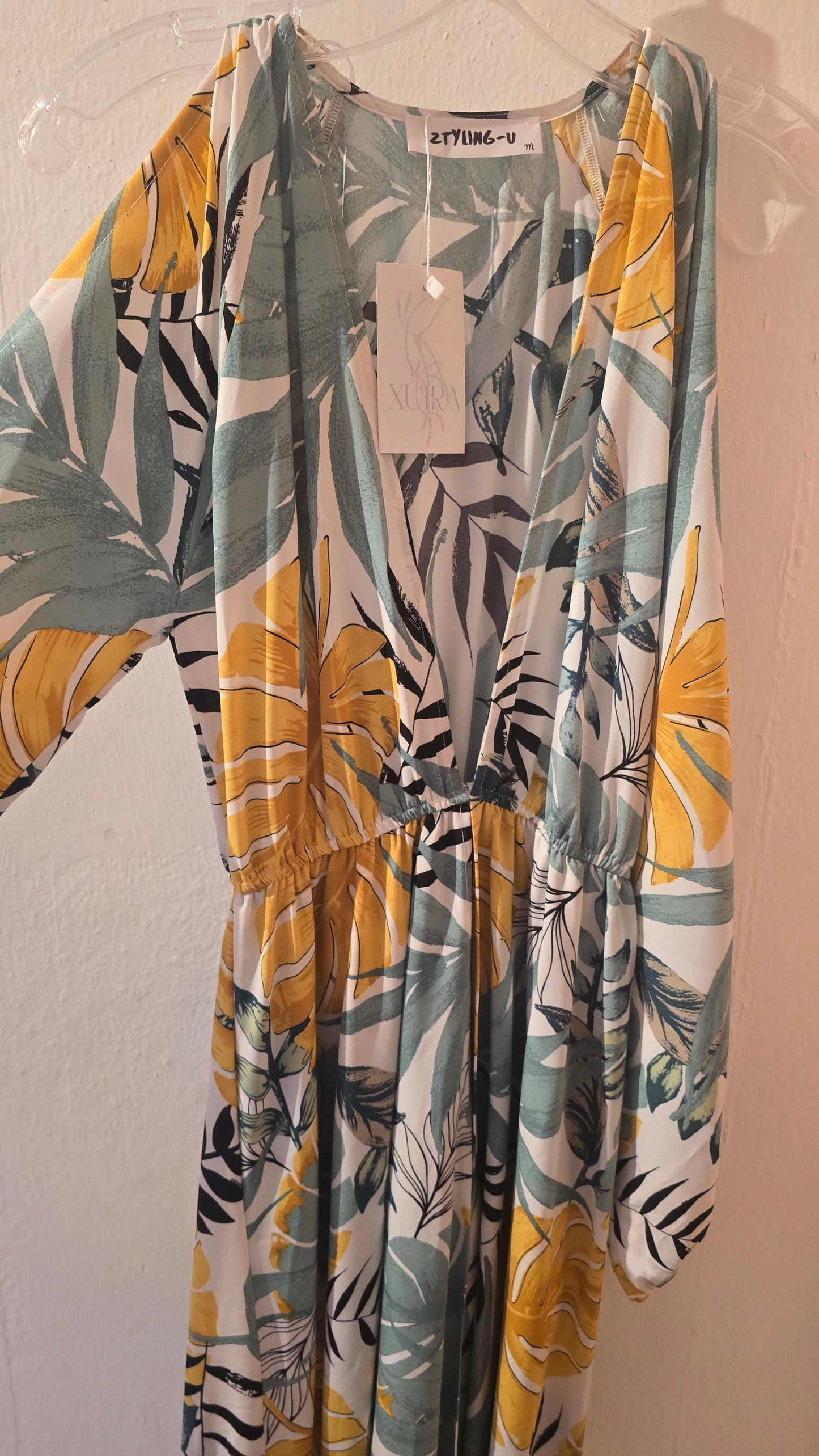 Traje Hojas